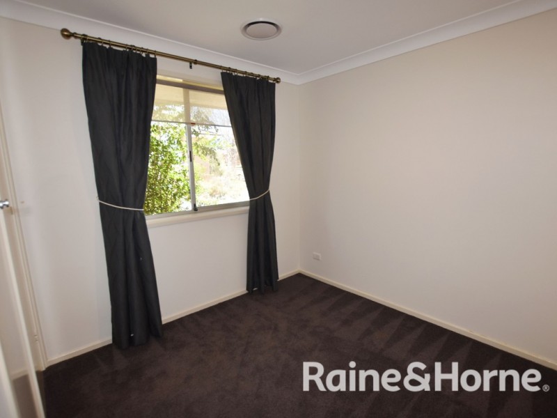 9 Talinga Place, Orange NSW 2800