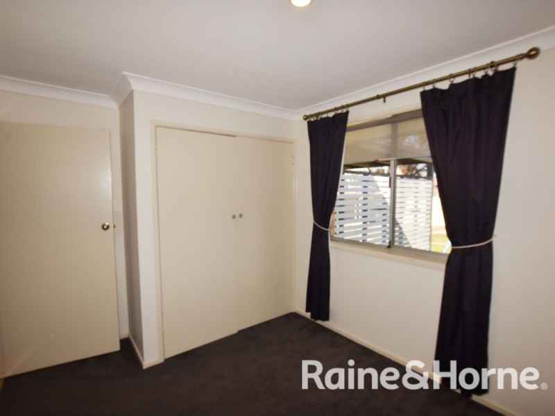 9 Talinga Place, Orange NSW 2800