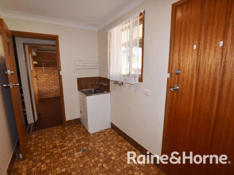 9 Talinga Place, Orange NSW 2800