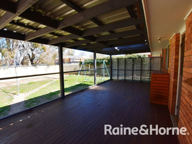 9 Talinga Place, Orange NSW 2800