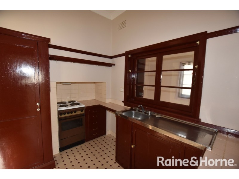 26a Caroline Street, Orange NSW 2800