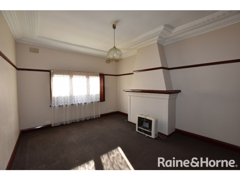 26a Caroline Street, Orange NSW 2800