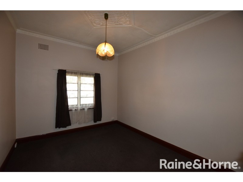 26a Caroline Street, Orange NSW 2800