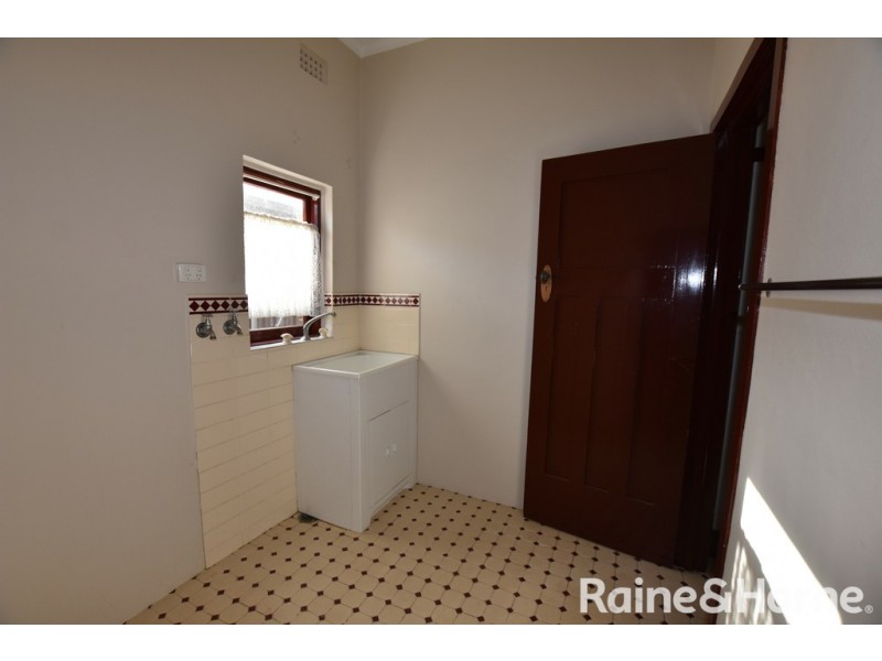 26a Caroline Street, Orange NSW 2800