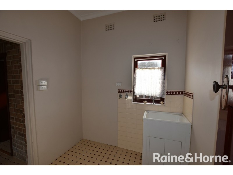 26a Caroline Street, Orange NSW 2800