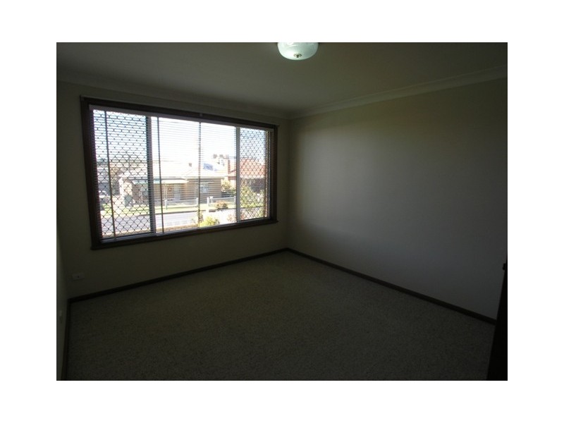 17 Curran Street, Orange NSW 2800