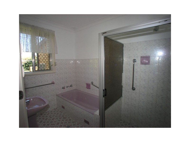 17 Curran Street, Orange NSW 2800