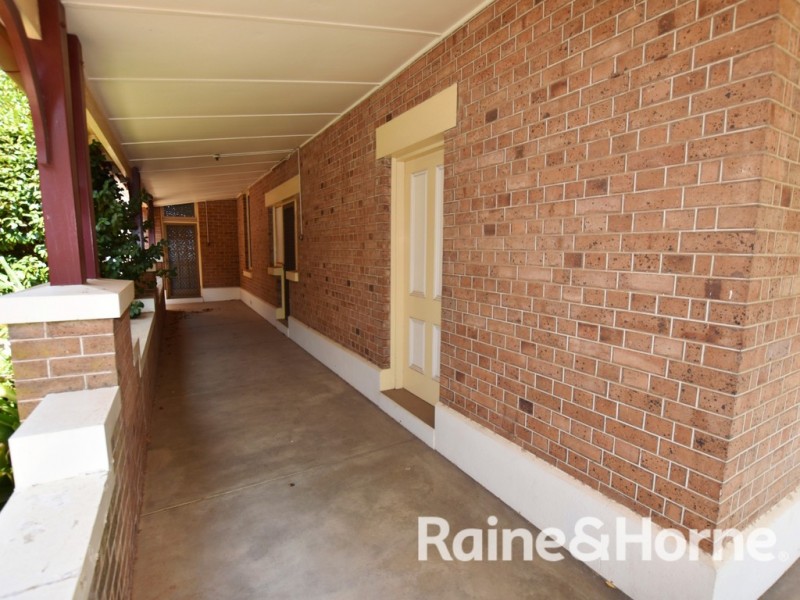 56 Byng Street, Orange NSW 2800