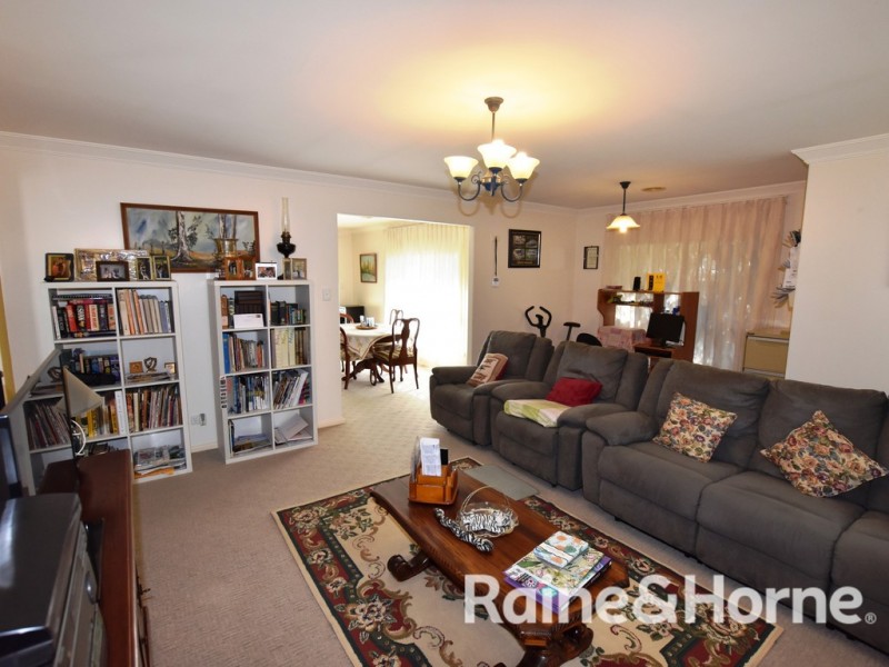 7 Marsden Place, Orange NSW 2800