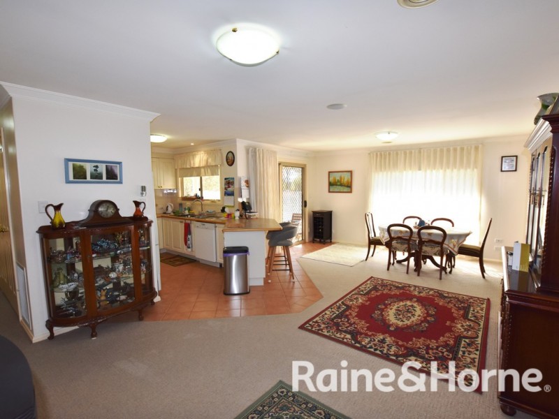 7 Marsden Place, Orange NSW 2800