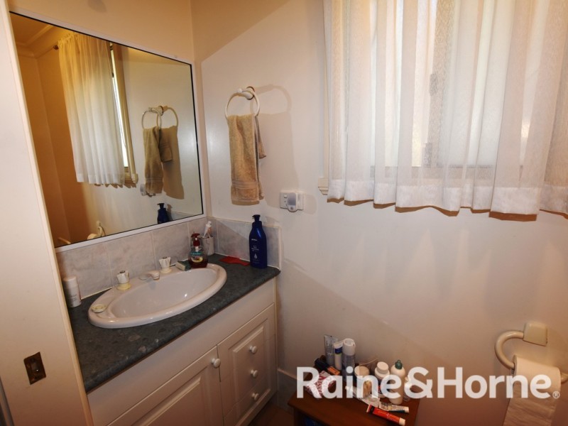 7 Marsden Place, Orange NSW 2800