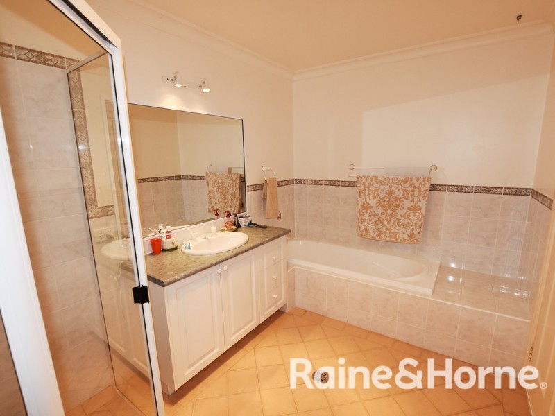 7 Marsden Place, Orange NSW 2800