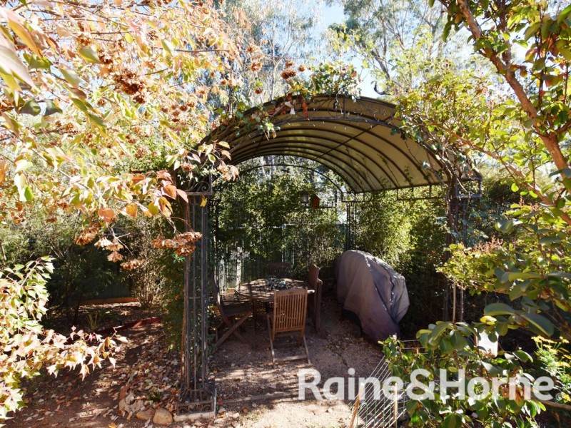 7 Marsden Place, Orange NSW 2800