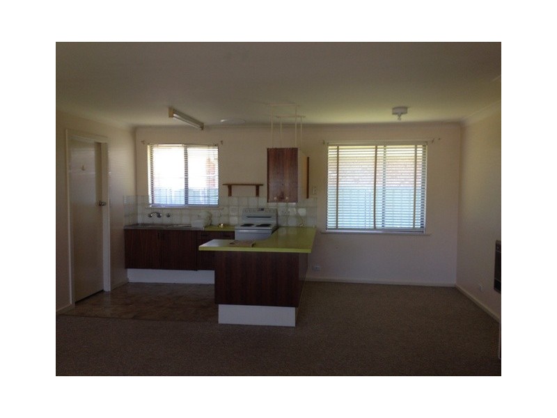 2/19 Victoria Street, Orange NSW 2800