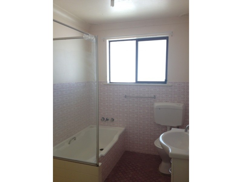 2/19 Victoria Street, Orange NSW 2800