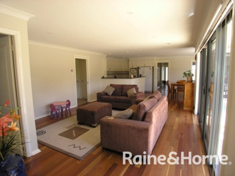 5a Wickham Close, Orange NSW 2800