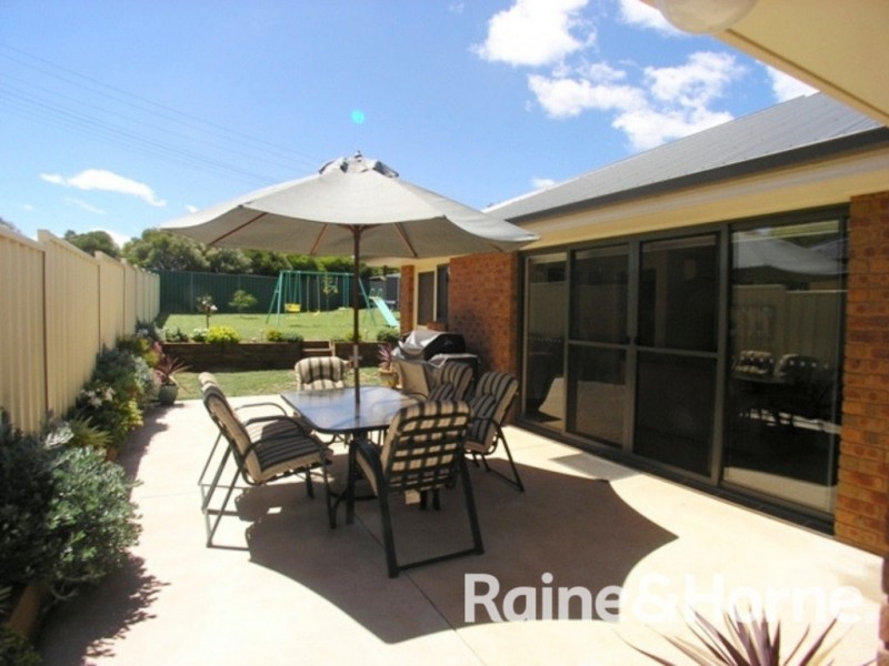 5a Wickham Close, Orange NSW 2800