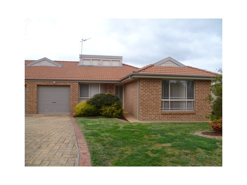2/6  Betts Place, Orange NSW 2800