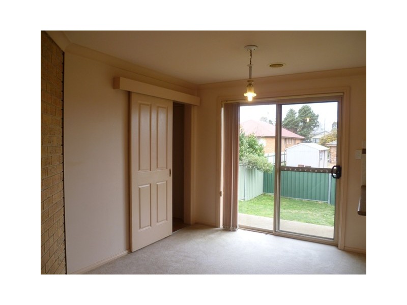 2/6  Betts Place, Orange NSW 2800