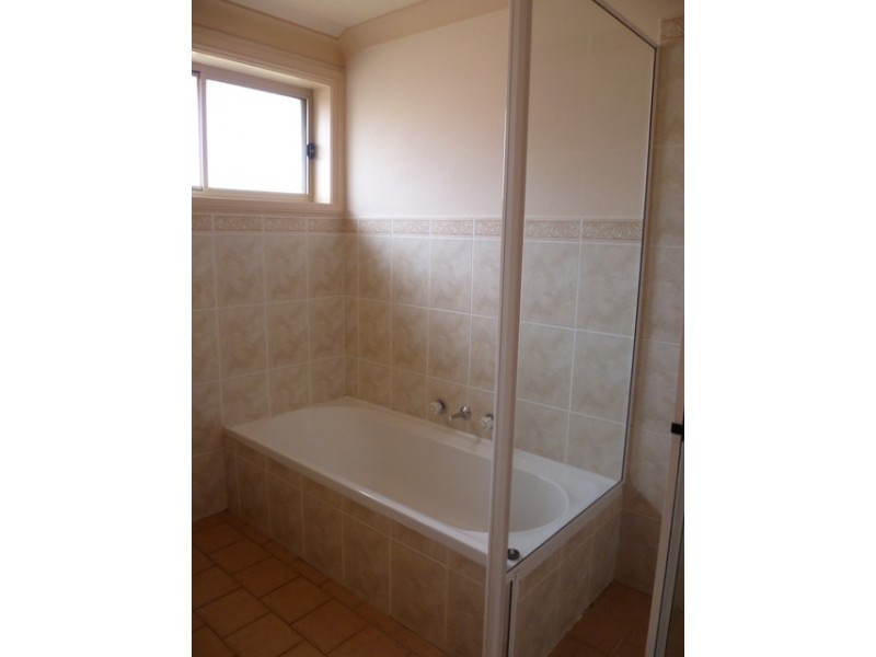 2/6  Betts Place, Orange NSW 2800