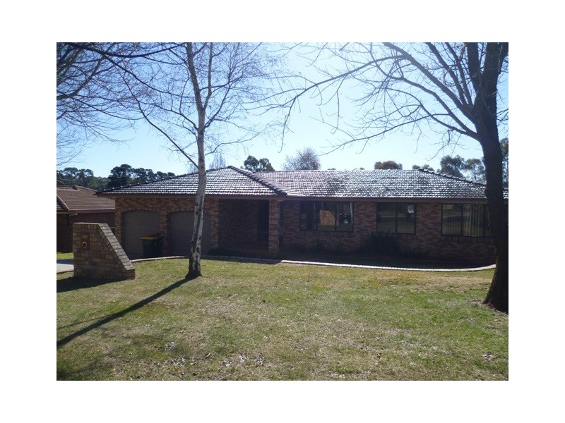 66 Wiare Circuit, Orange NSW 2800