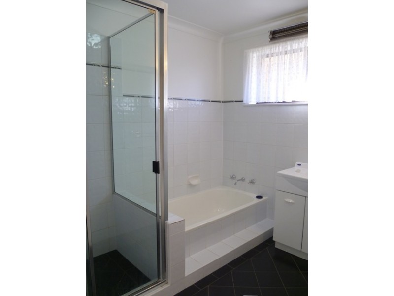 66 Wiare Circuit, Orange NSW 2800