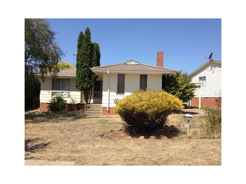 3 Bundarra Crescent, Orange NSW 2800