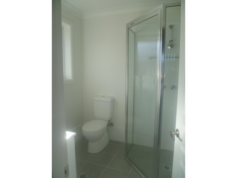 4 Burrows Court, Orange NSW 2800