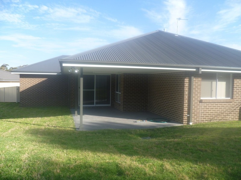4 Burrows Court, Orange NSW 2800