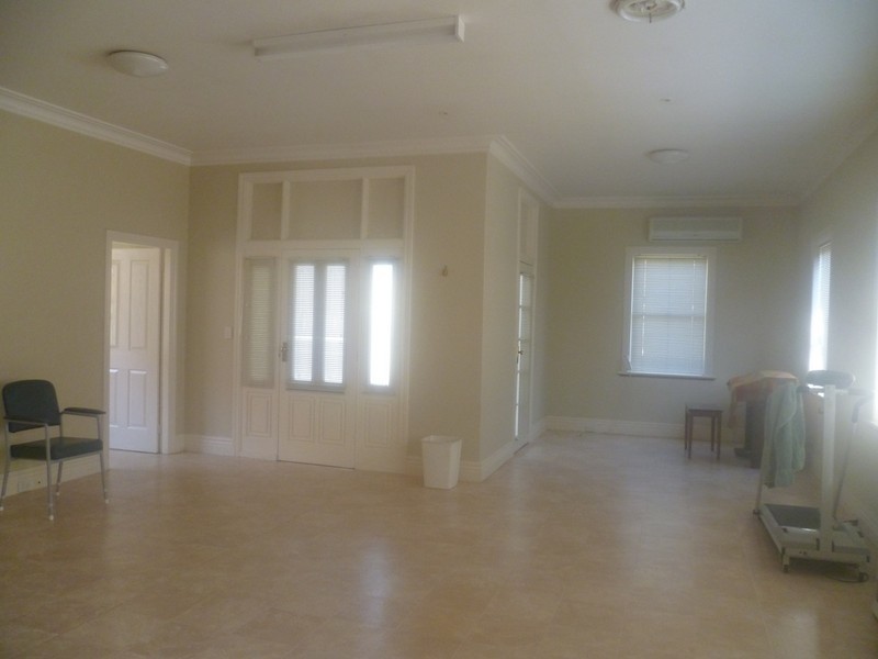 301 Lords Place, Orange NSW 2800