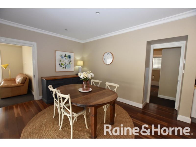80 Valencia Drive, Orange NSW 2800