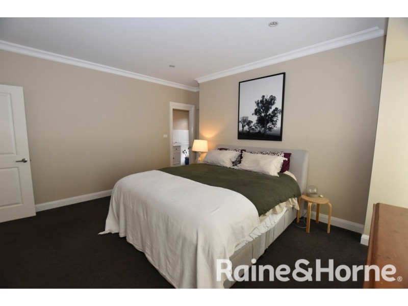 80 Valencia Drive, Orange NSW 2800