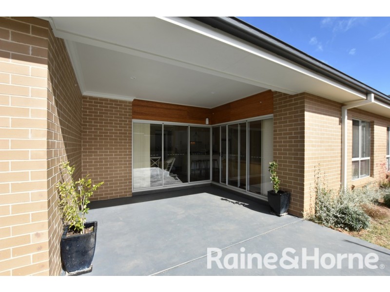 80 Valencia Drive, Orange NSW 2800