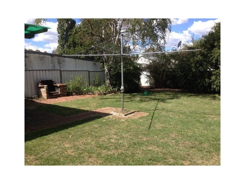 144 Sampson Street, Orange NSW 2800