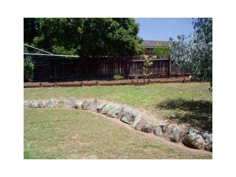 11 Grevillea Street, Orange NSW 2800