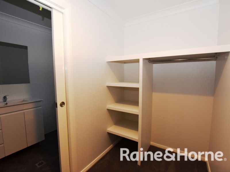 27 Emmaville Street, Orange NSW 2800