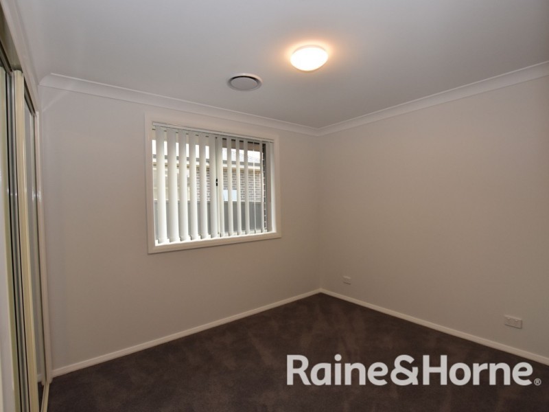 27 Emmaville Street, Orange NSW 2800