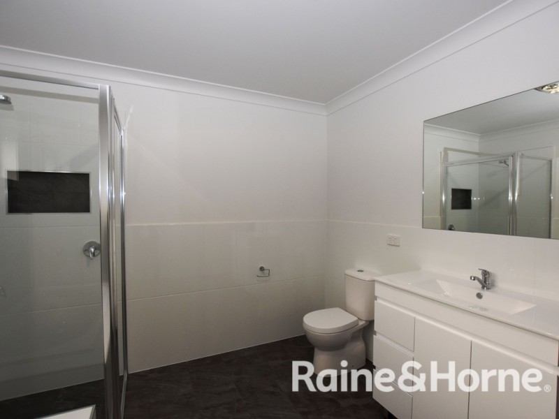 27 Emmaville Street, Orange NSW 2800