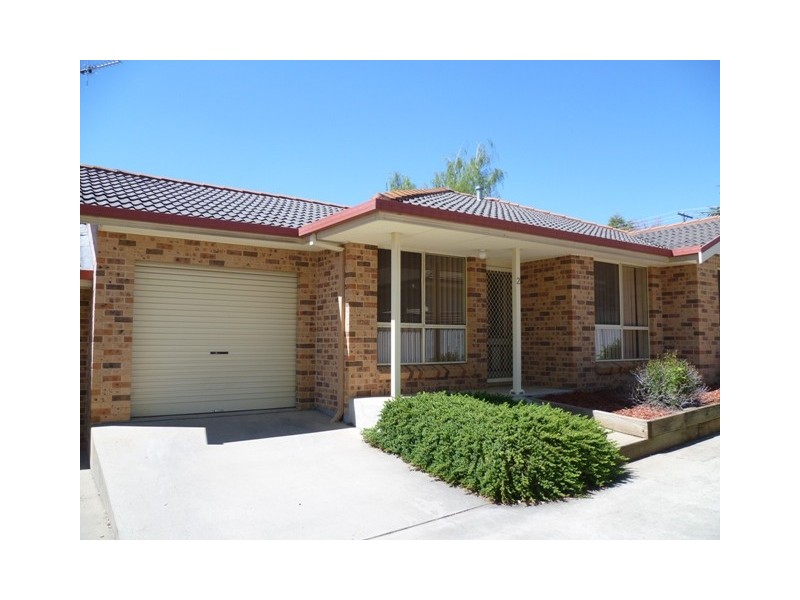 2 / 16 Forbes Road, Orange NSW 2800