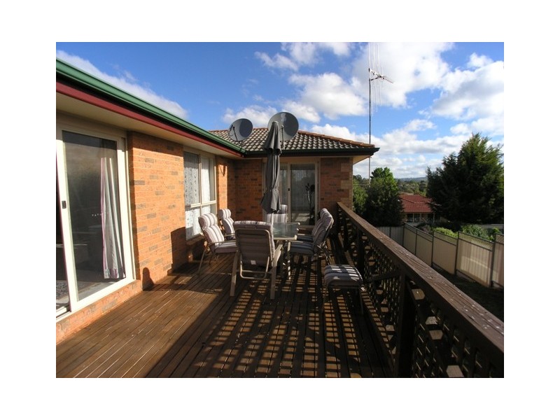 37 Booth Crescent, Orange NSW 2800