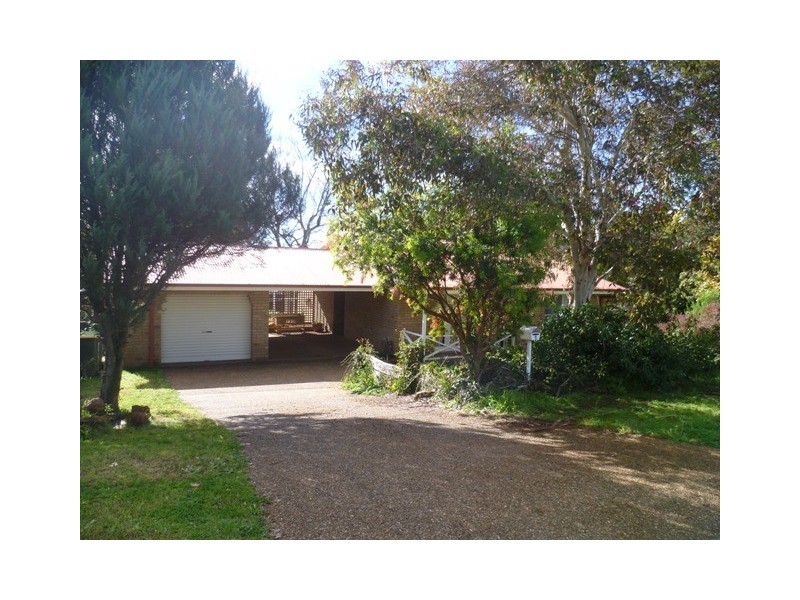 3 Laurel Avenue, Orange NSW 2800