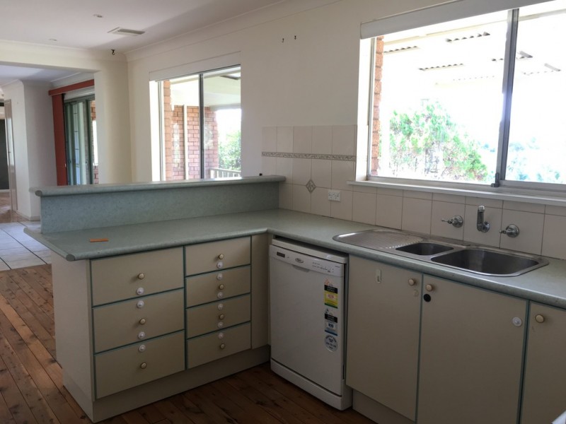 24 The Billabong, Clifton Grove NSW 2800