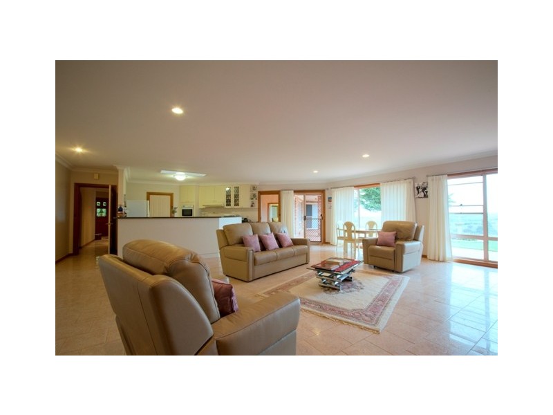 75 Horspool Way, Orange NSW 2800