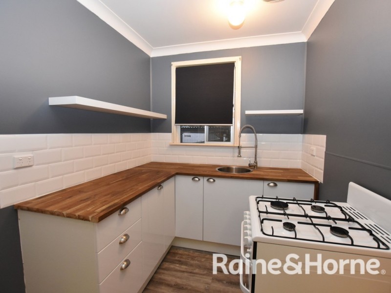 23 GOORAWIN ROAD, Orange NSW 2800