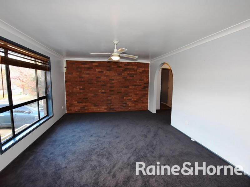6 Fraser Place, Orange NSW 2800