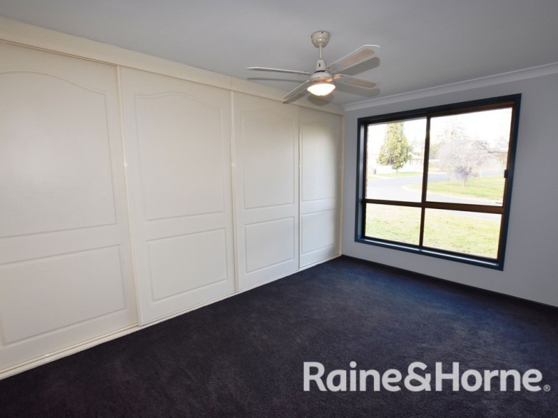 6 Fraser Place, Orange NSW 2800