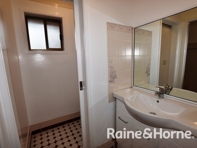 6 Fraser Place, Orange NSW 2800