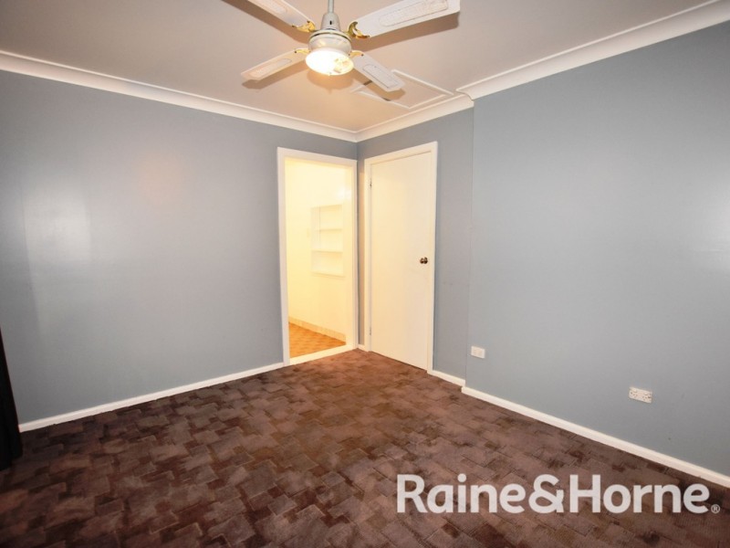 6 Fraser Place, Orange NSW 2800