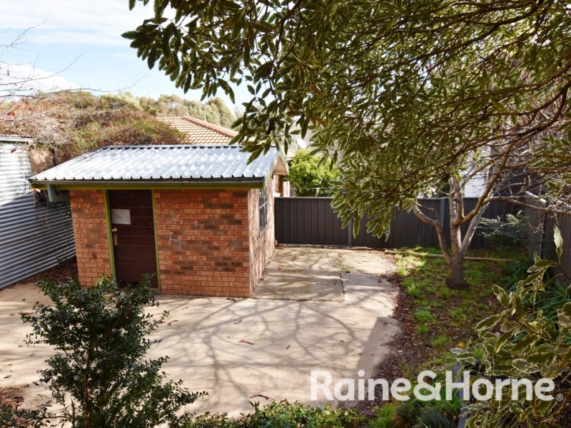 6 Fraser Place, Orange NSW 2800