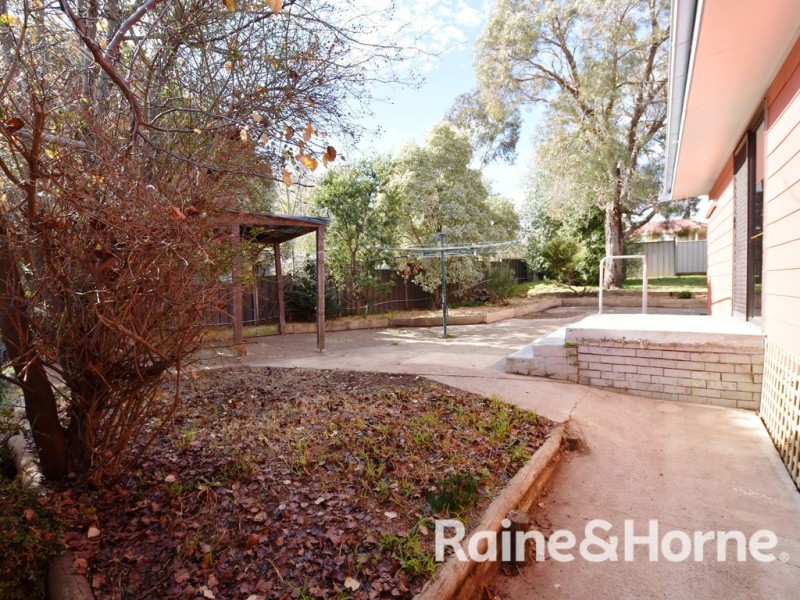 6 Fraser Place, Orange NSW 2800